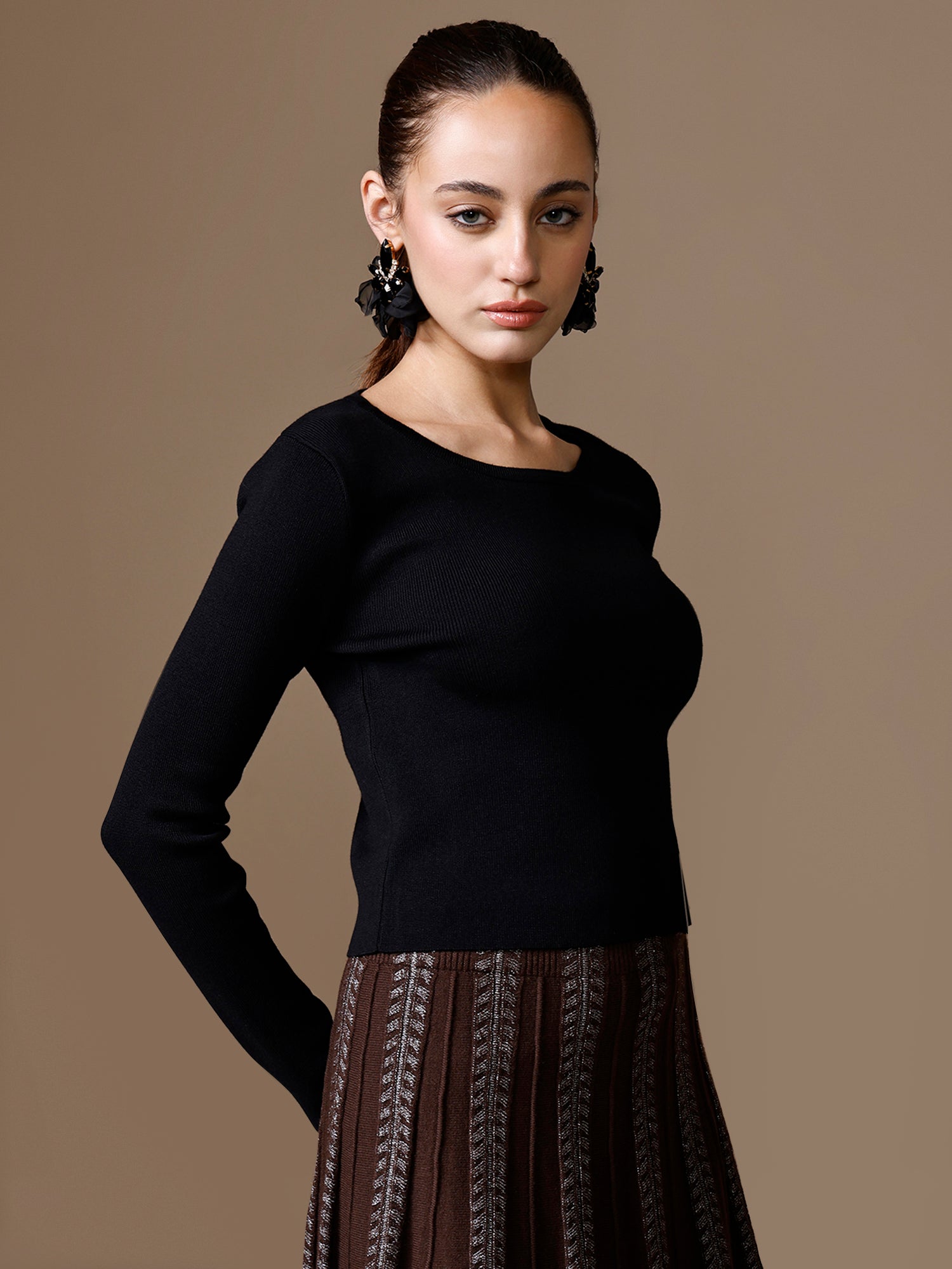 Cropped Winter Top With Metal Trim