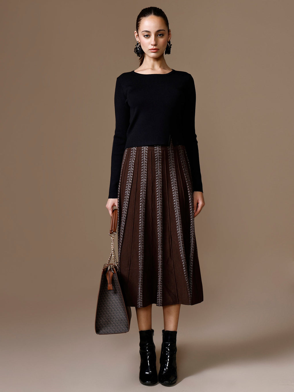 Cropped Winter Top With Metal Trim